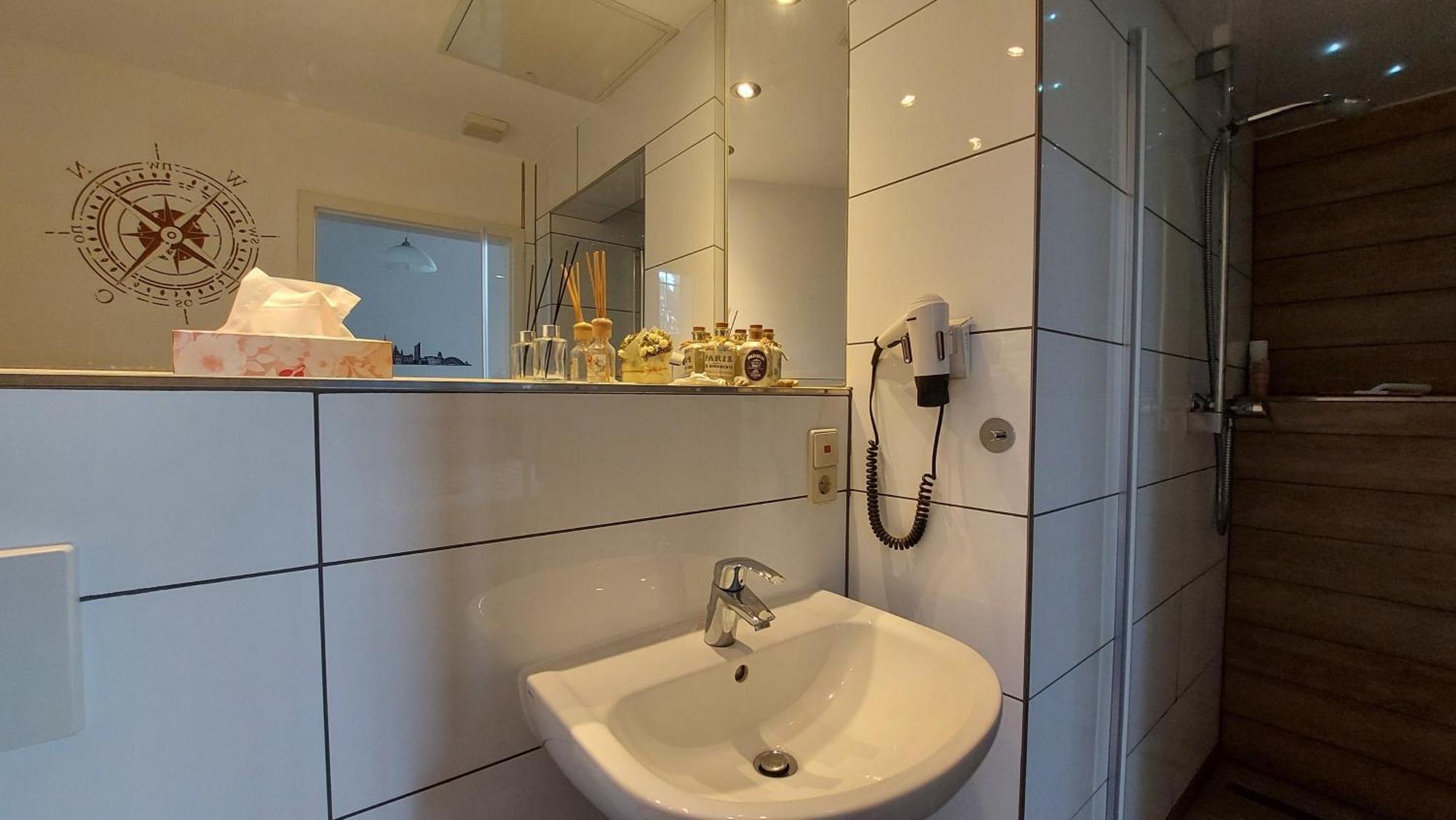 Leipzig Ferienwohnung In Ruhiger Lage Екстер'єр фото